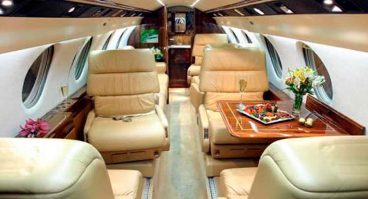 Hawker 4000